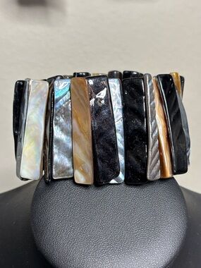 Multicolor Mother-of-Pearl and Black Tile Stretch Bracelet